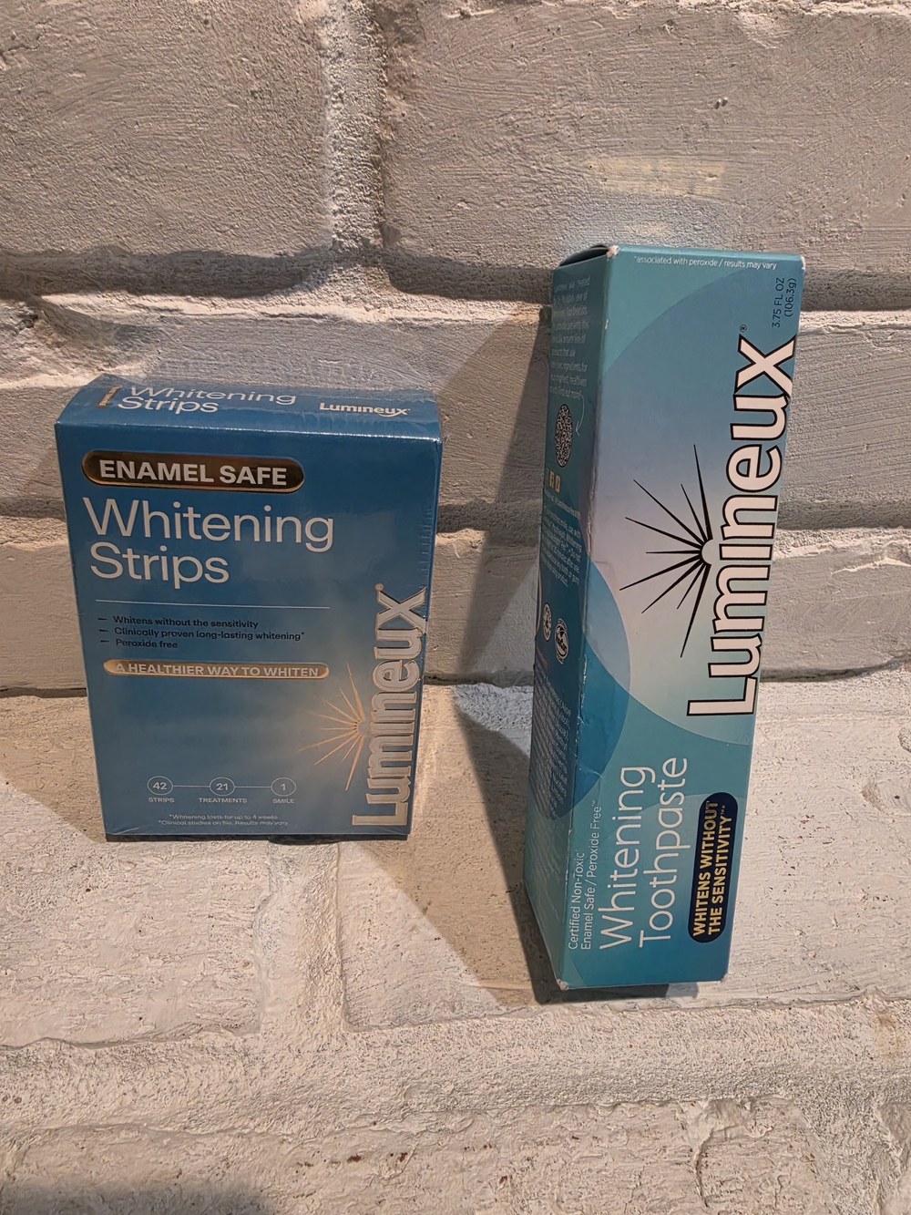 Lumineux Whitening Strips & Toothpaste Set
